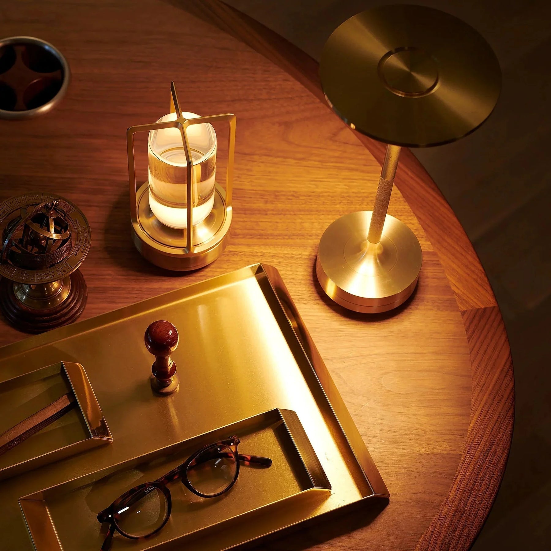 CHARLES – TABLE LAMP