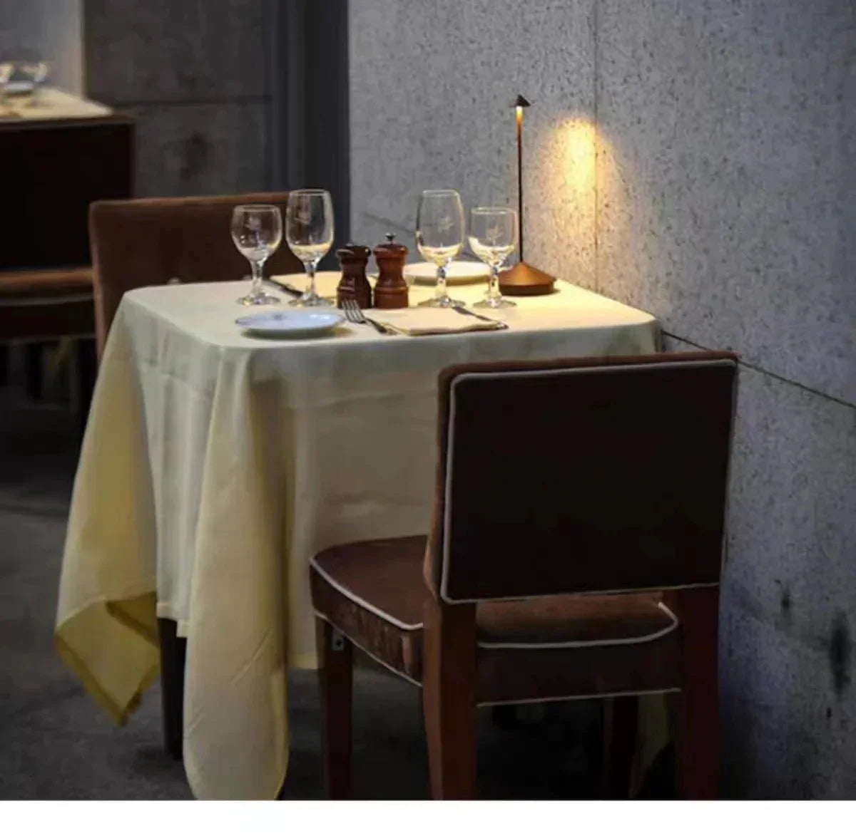 MARY– TABLE LAMP