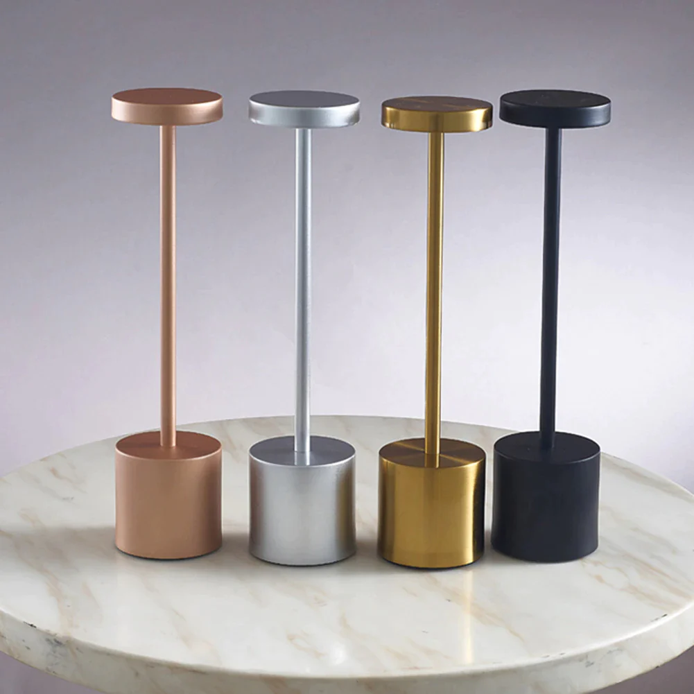 GRANT – IRON LAMP